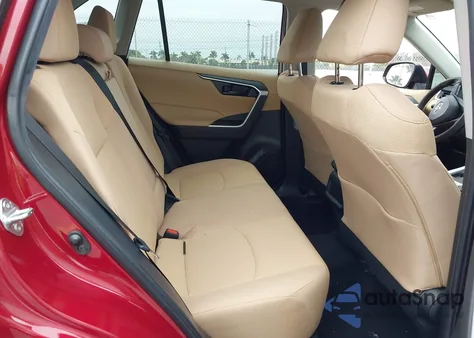 2021 Toyota Rav4 Le z USA, uszkodzony, nr VIN 2T3K1RFV7MW181998